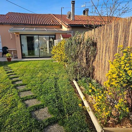 "Les Hirondelles" Villa Jau-Dignac-et-Loirac Eksteriør bilde