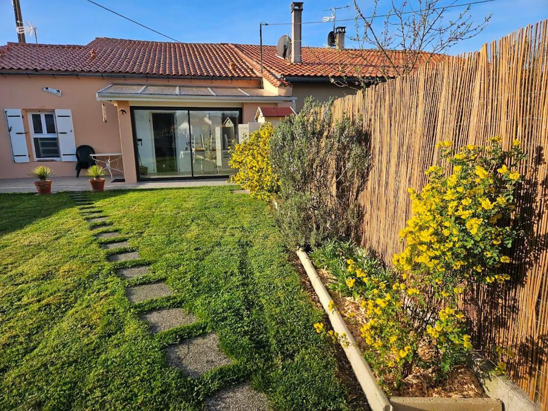 "Les Hirondelles" Villa Jau-Dignac-et-Loirac Eksteriør bilde